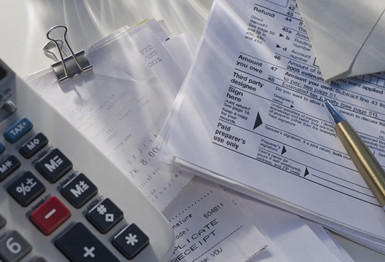 hr_block_tax_preparation_624x426